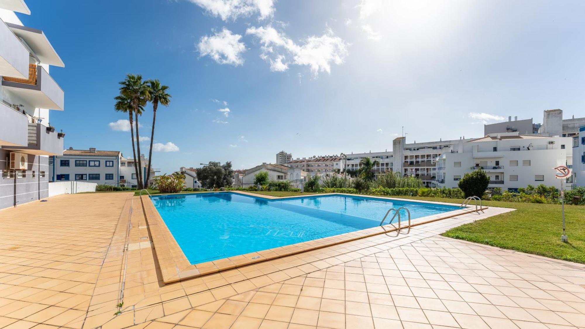 Sunny Retreat With Pool And Balcony By Lovelystay Albufeira Exterior foto